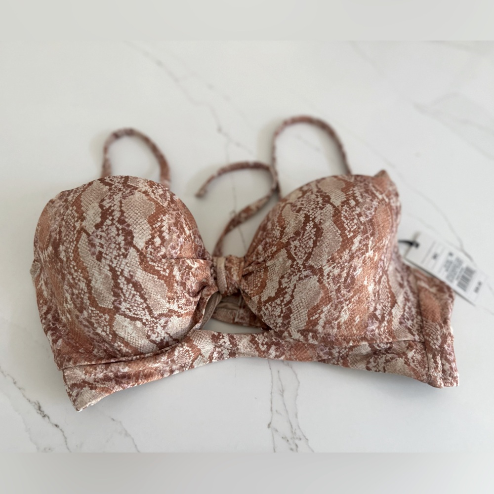 Shade & Shore Women's Underwire Bikini Top Pink Snake Print (36C)